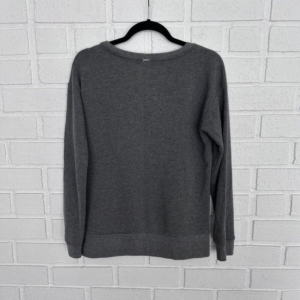Juicy Couture Women Sweatshirt Medium Gray Graphic Lips Sequin Pullover Vintage - Picture 6 of 7